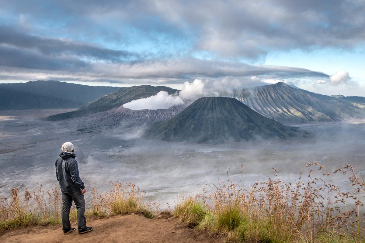 How to Hike Mount Bromo for Free, Without a Tour (+ with a secret path map)