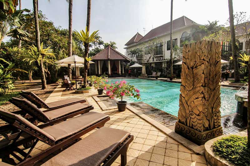 borobudur hotels - mid range