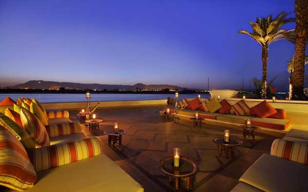 where to stay in luxor - hilton
