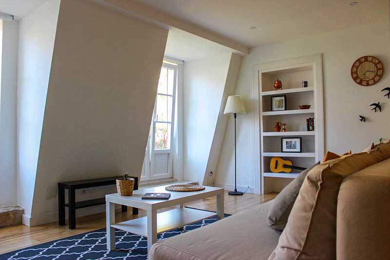 where-to-stay-in-lisbon-mid