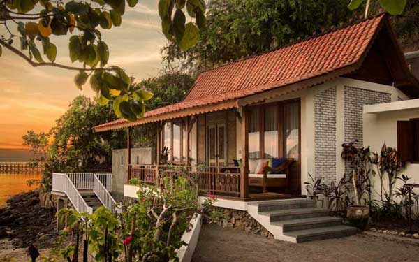 where to stay in Labuan Bajo -resort