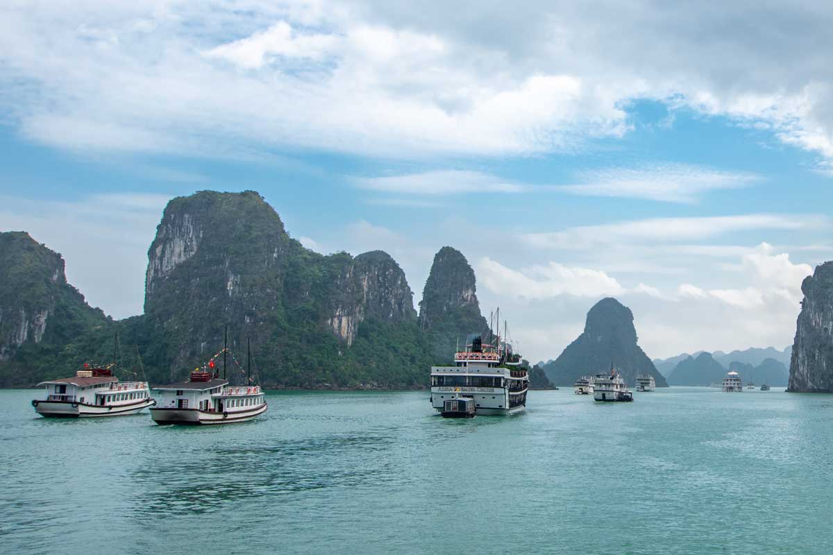 Halong Bay daytrip cruise