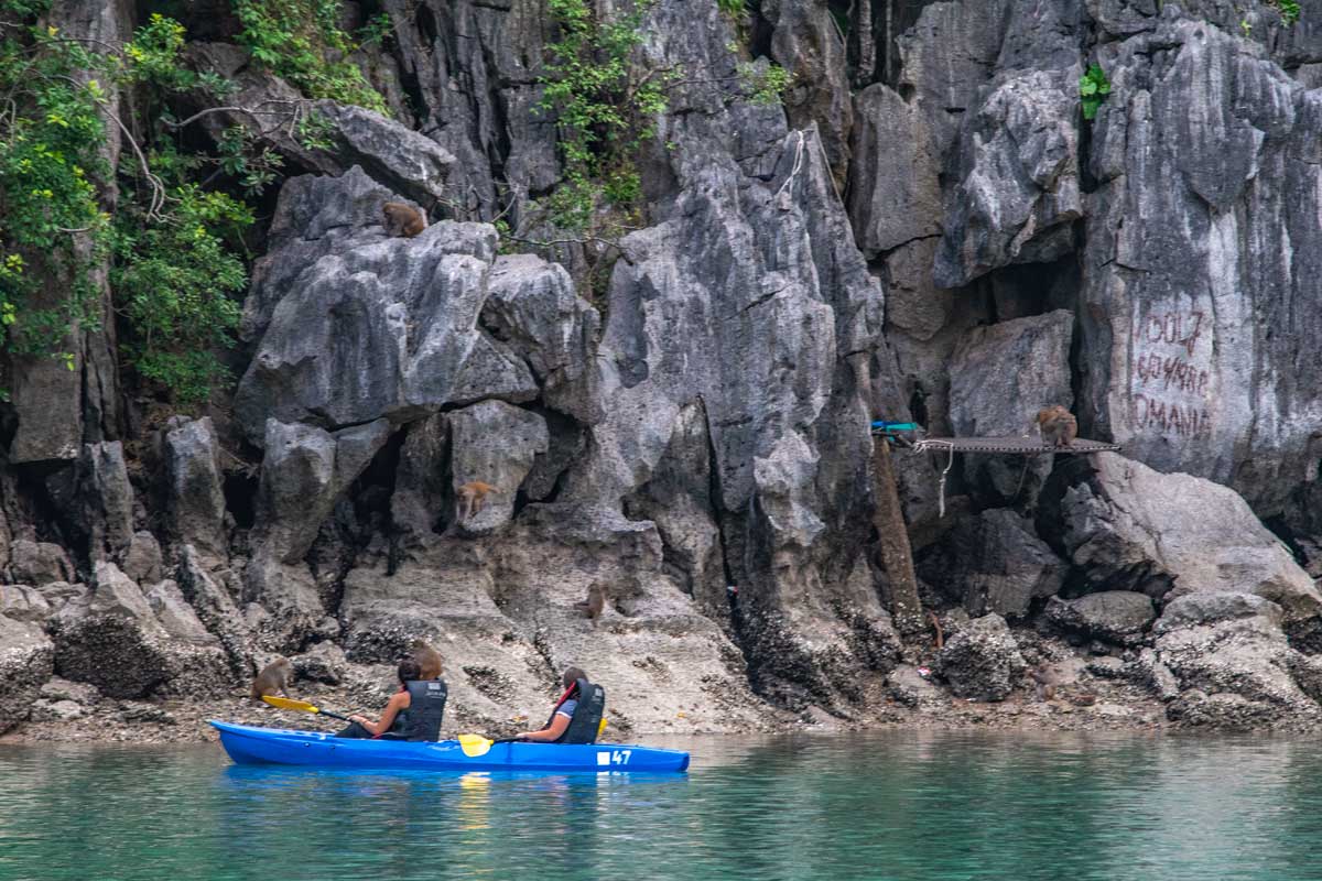 Halong Bay cruise kayaking