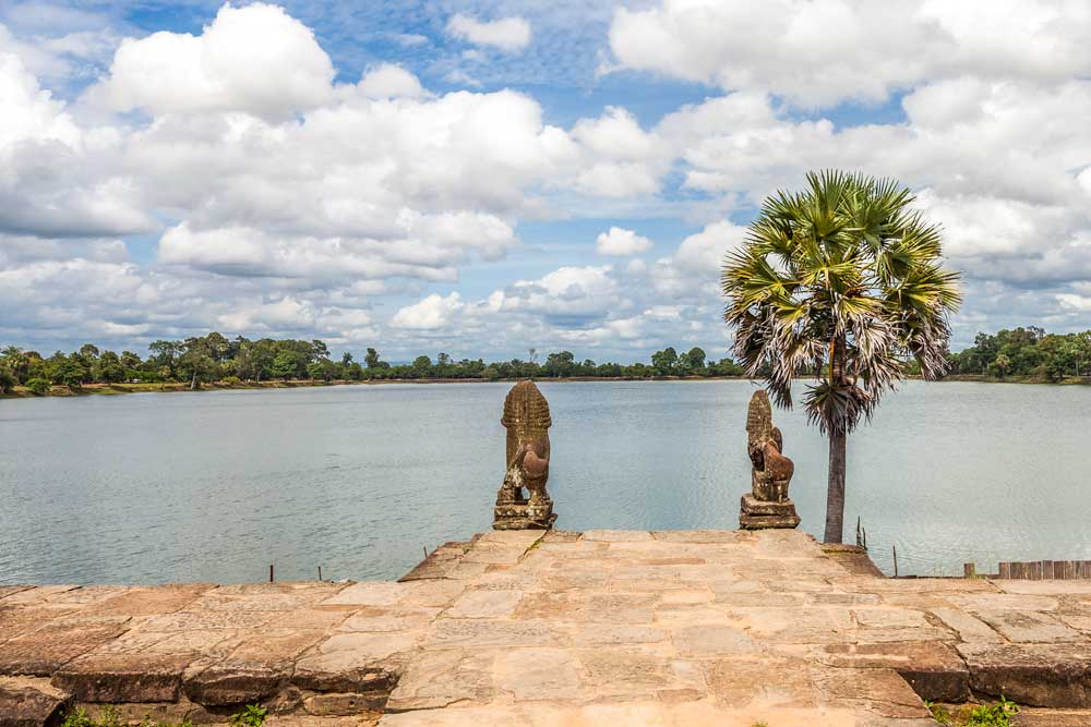 sunrise spot at Angkor complex - Sras Srang