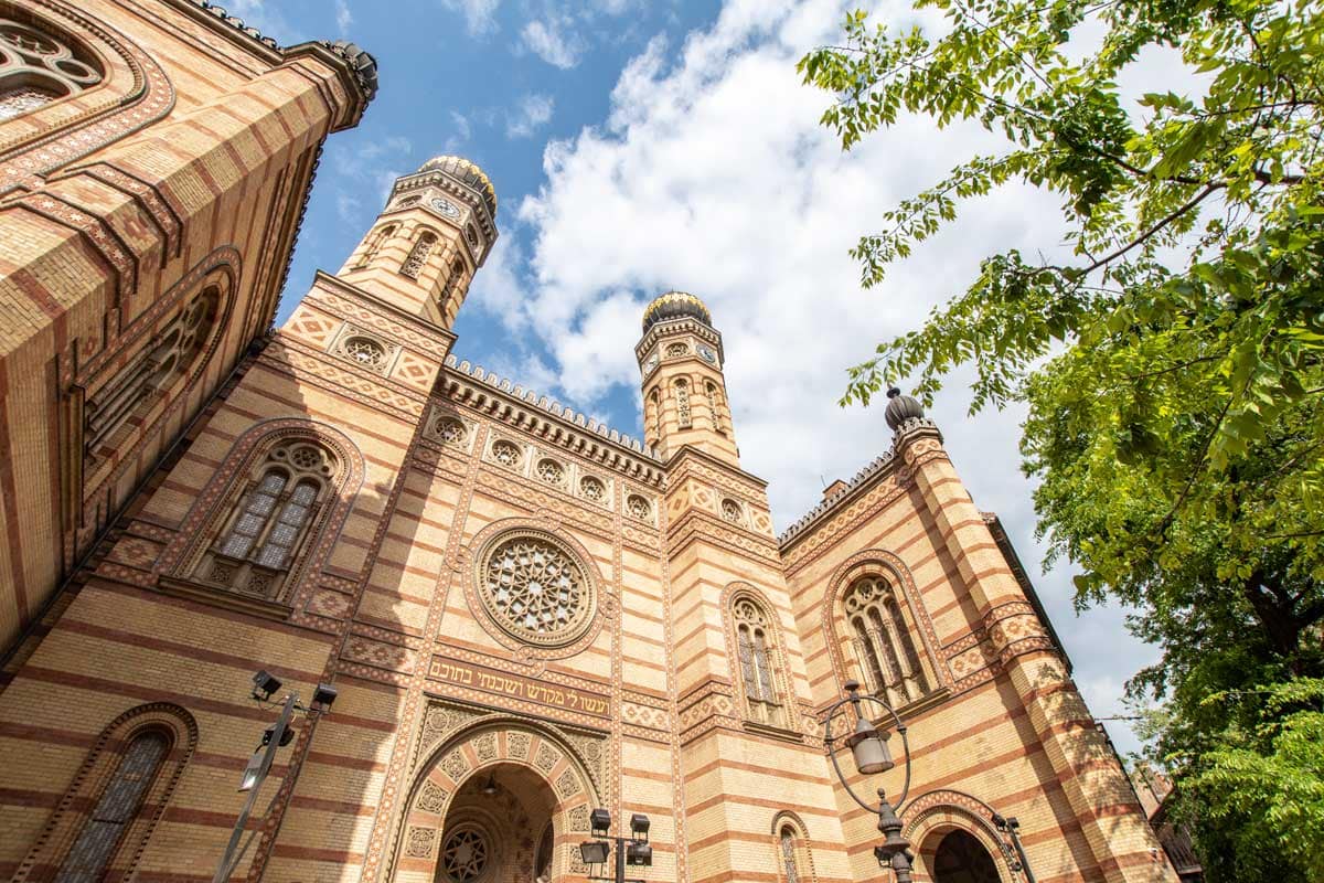 2 day Budapest itinerary - biggest synagogue in Europe