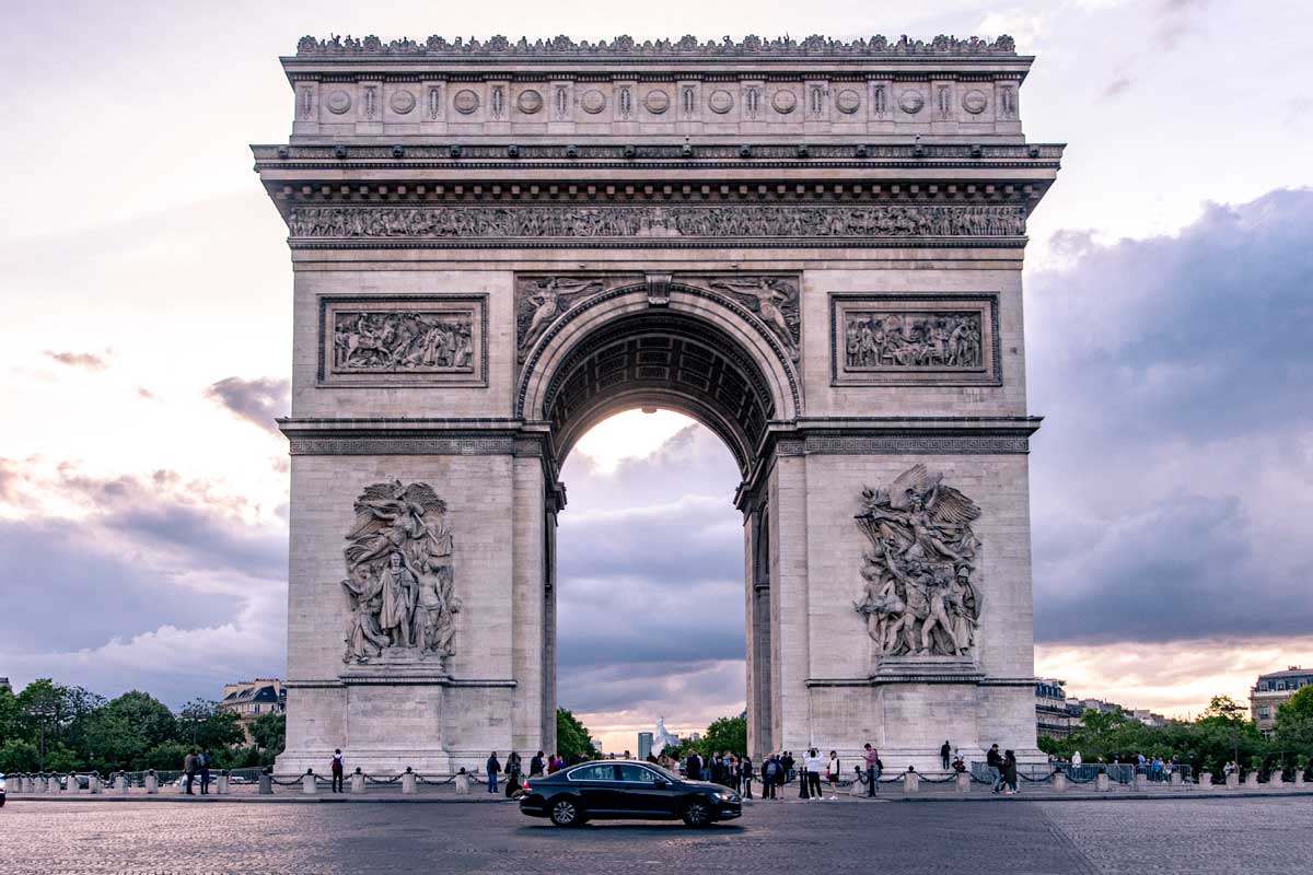 4 day Paris itinerary - arc de triomphe