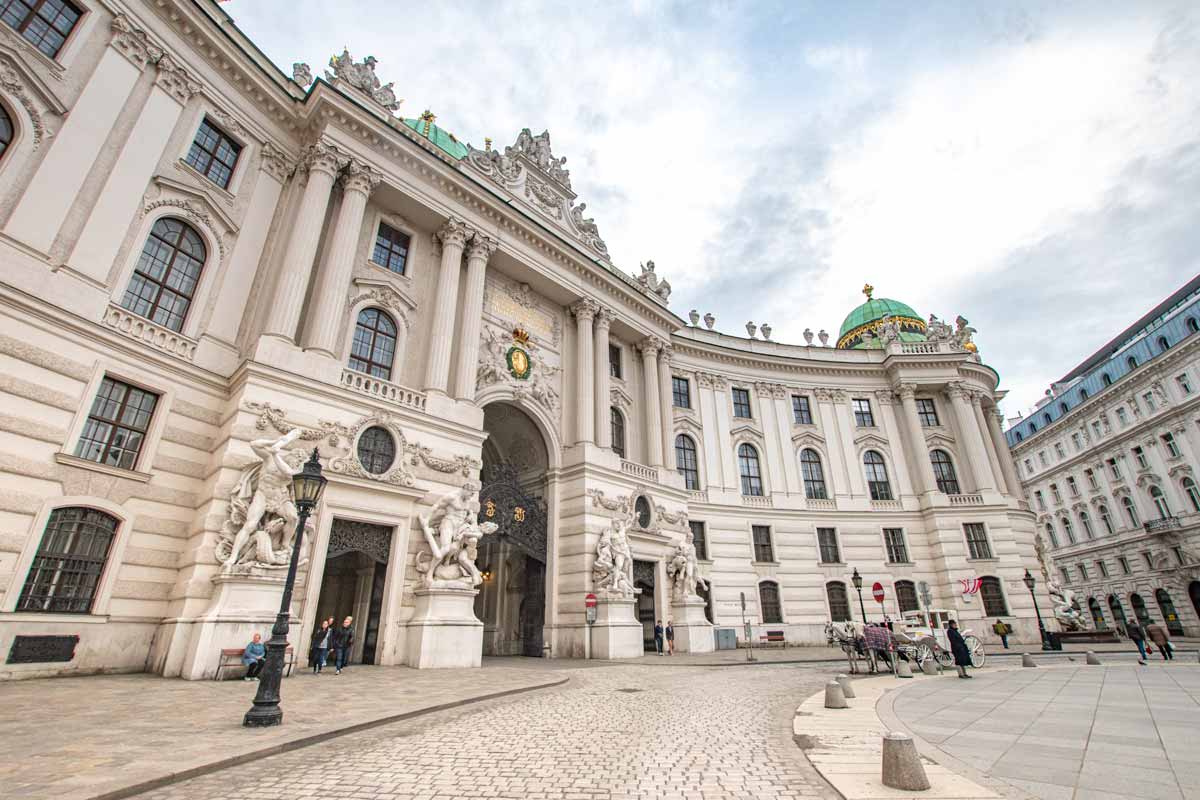 3 days in Vienna - Hofburg Palace entrance