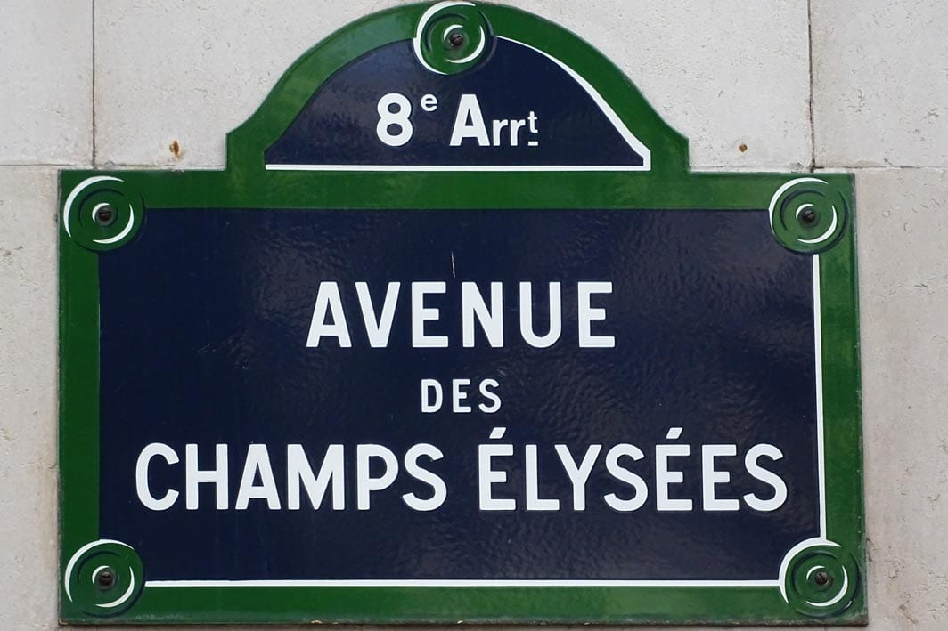 dont-shop-at-champs-elysees