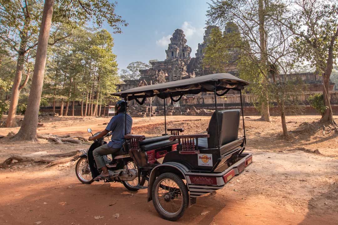 angkor-wat-tuk-tuk