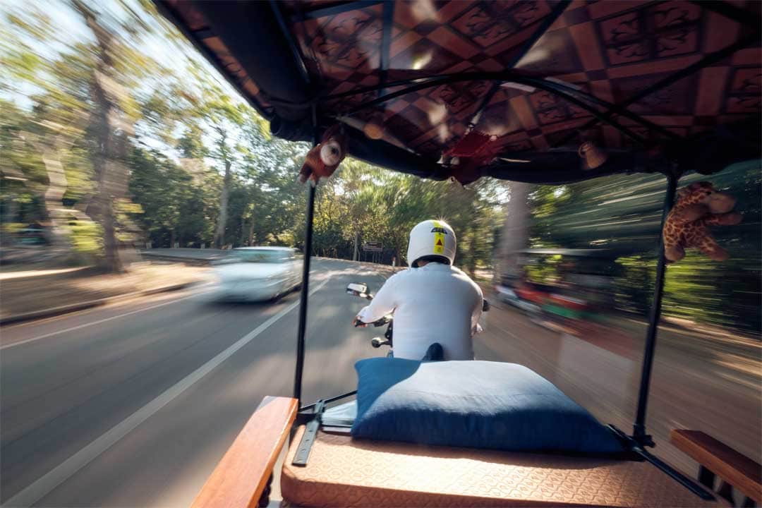 best-way-to-see-angkor-wat--tuk-tuk