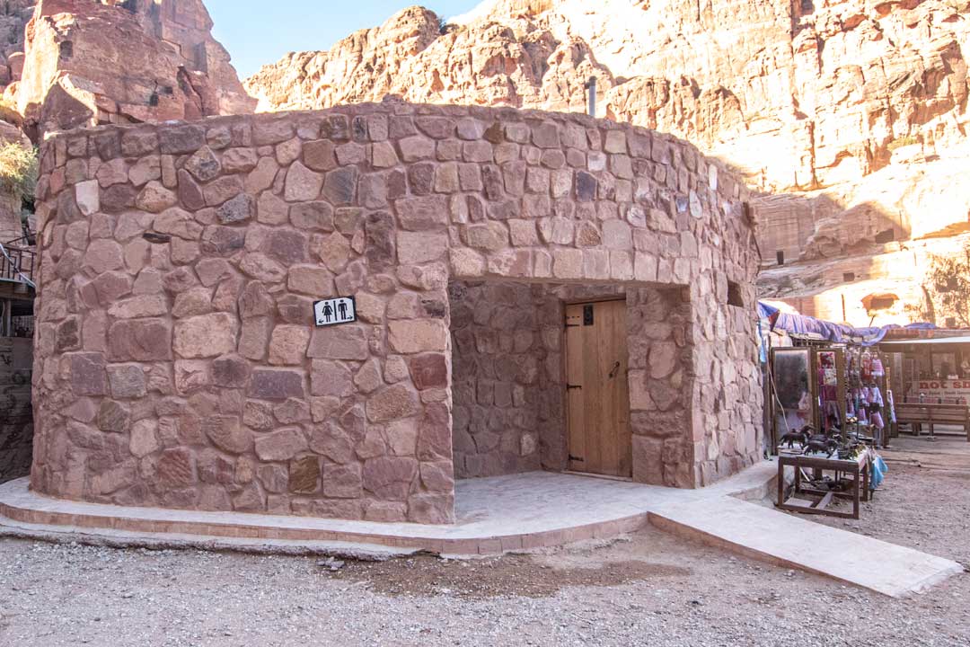 are-there-toilets-in-petra