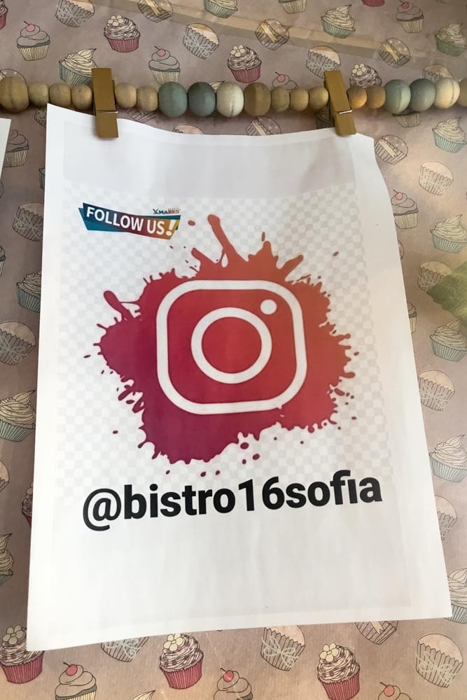bistro-16-instagram-sign