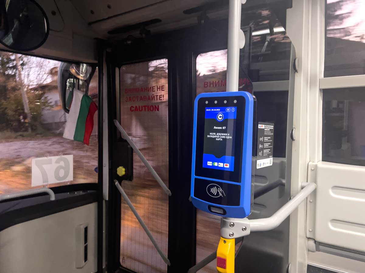 how-to-get-around-sofia-ticket-machine-in-a-bus