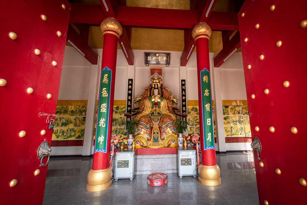 best-temples-in-pattaya-chinese-temple