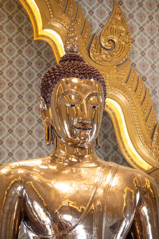 golden-buddha-of-wat-traimit