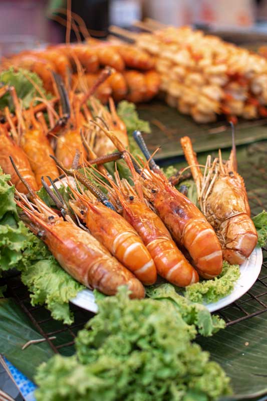 street-food-shrips-in-pratunam-bangkok