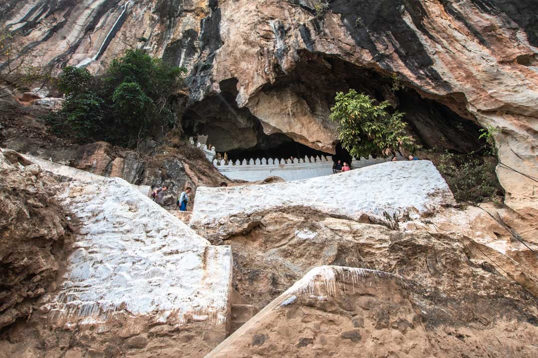 how-to-reach-the-pak-ou-caves-from-luang-prabang