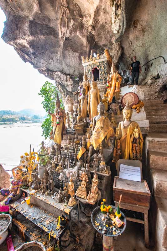 shrine-inside-the-pak-ou-caves-luang-prabang