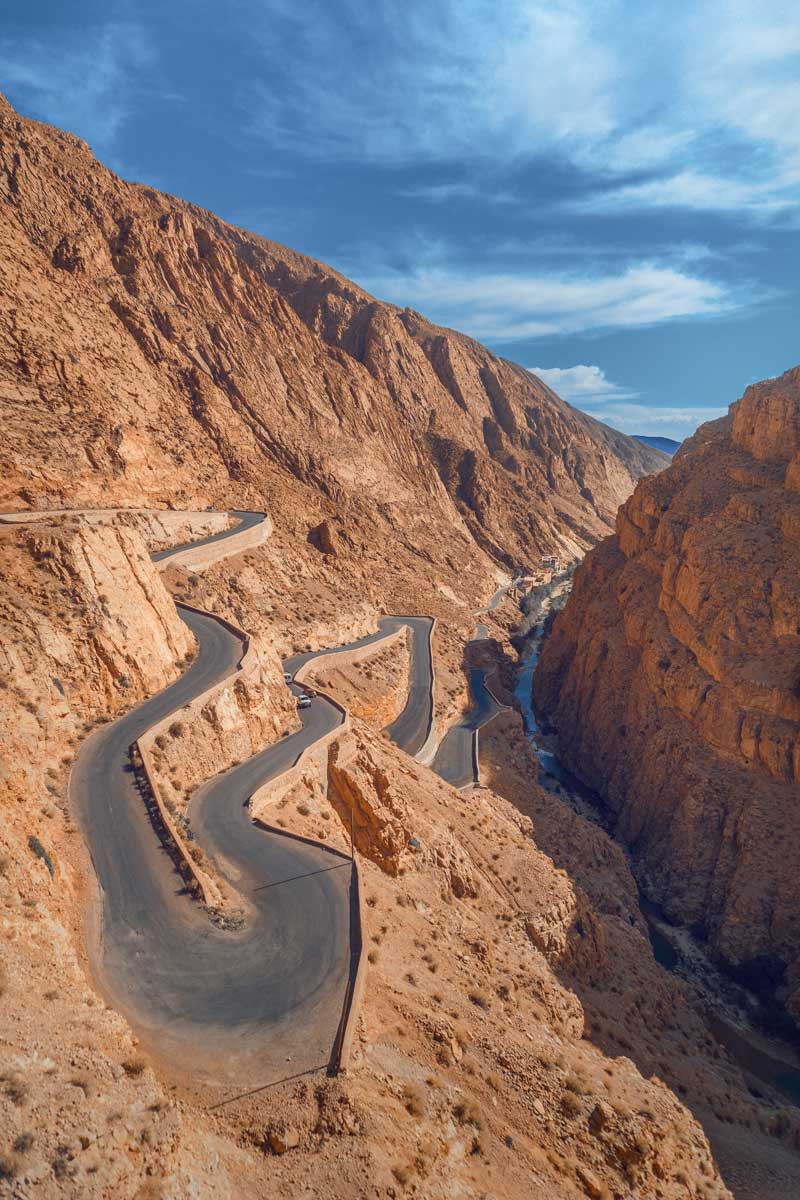 snake-road-in-the-atlas-mountains