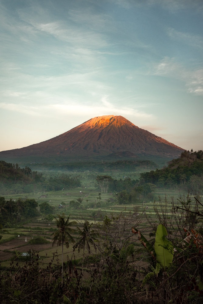 bali-bucket-list--mount-agung-on-sunrise