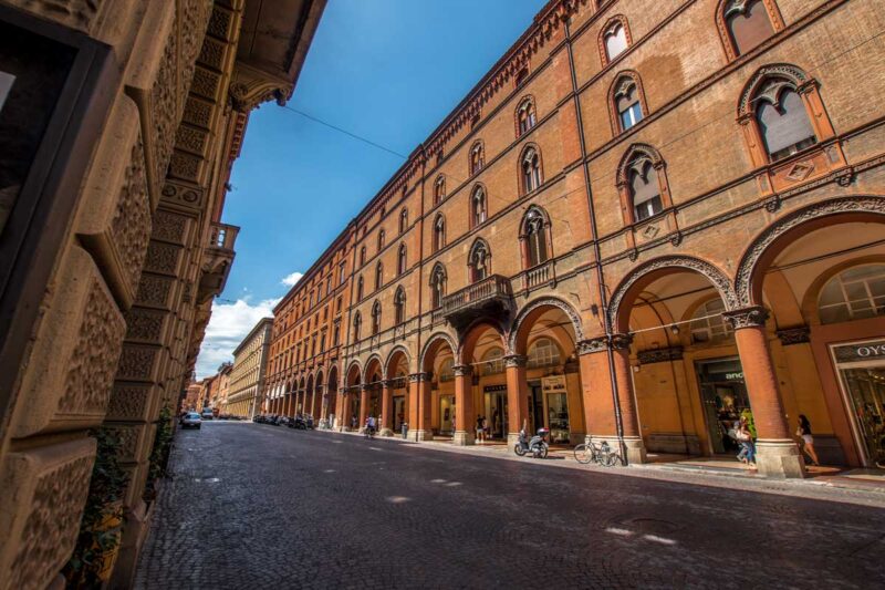 20 Bologna photos that will make you want to visit the Red City right now