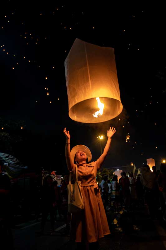 southeast-asia-bucket-list-celebrate-lio-krathong