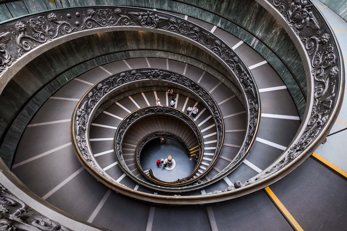 italian landmarks staricase-of-the-vatican-museums