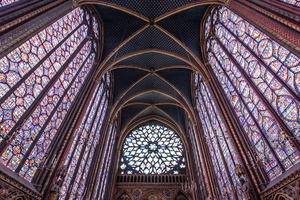 facts-about-paris-colorful-church