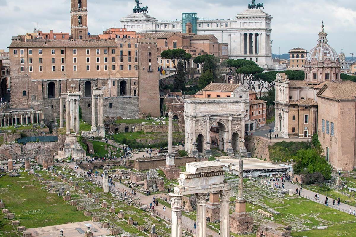 landmarks in italy roman forum panorama