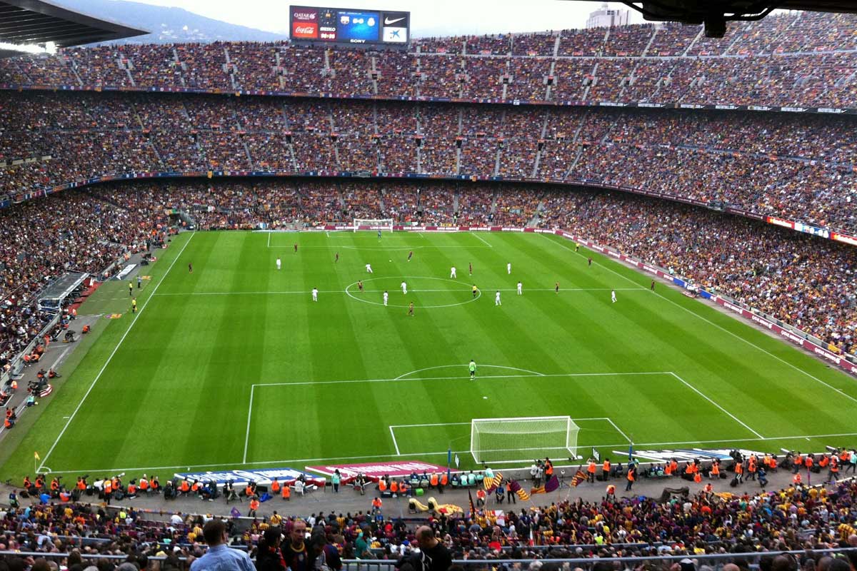 a-view-from-afar-of-el-clasico-game