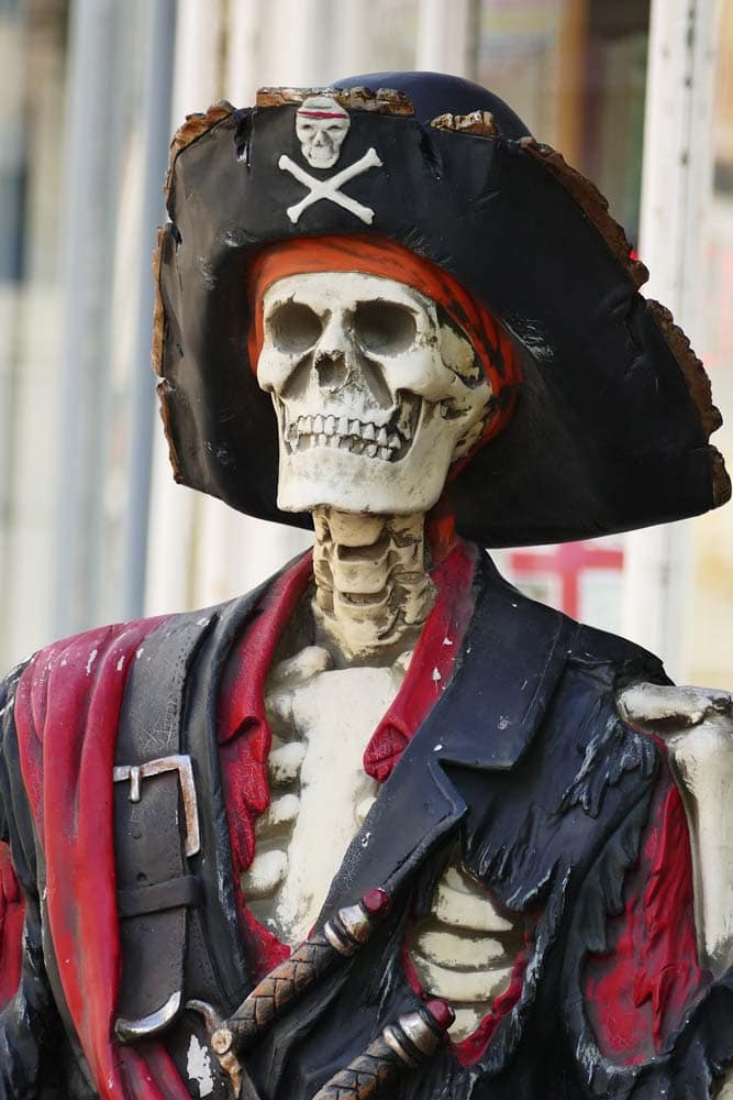 fun-facts-about-portugal-a-skeleton-in-a-pirate-outfit