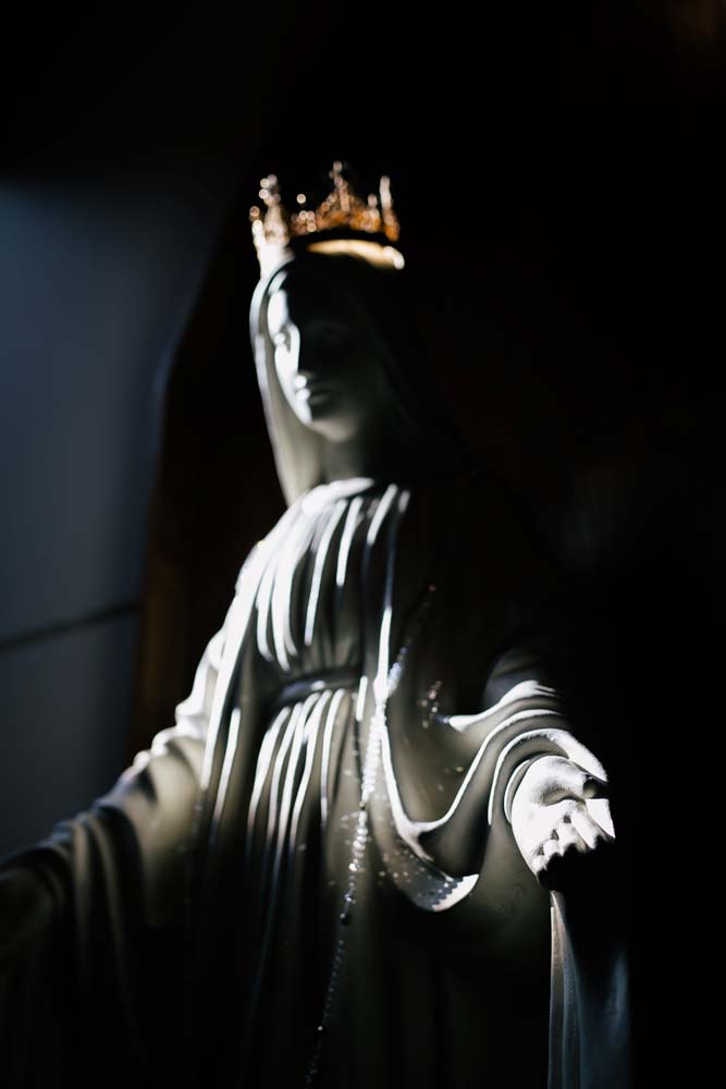 half-lit-statue-of-virgin-marry