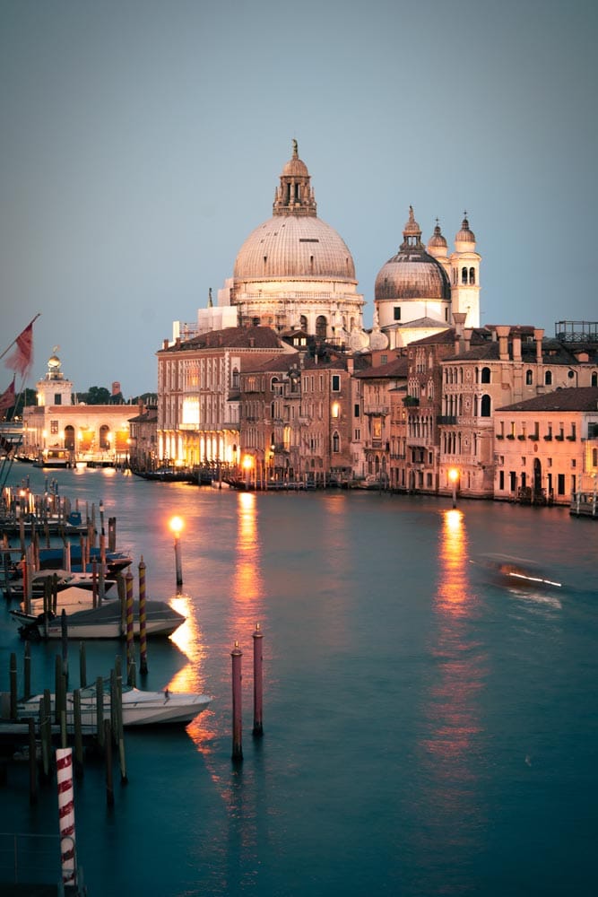 accademia-bridge-view-at-sunset