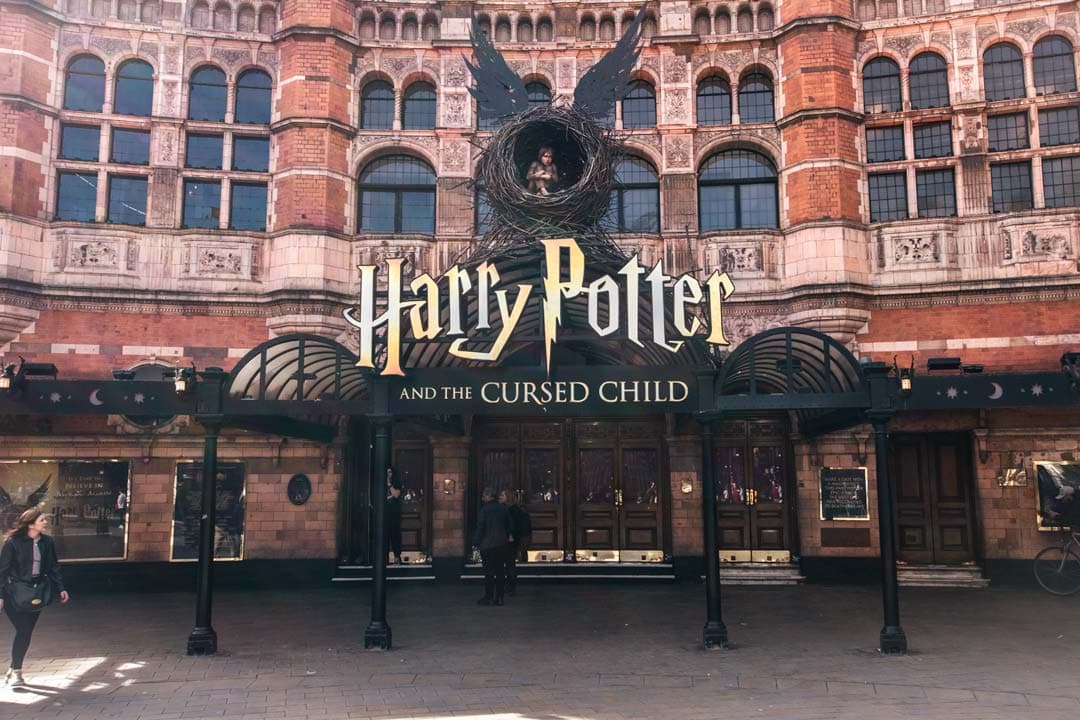 2-day-london-itinerary-harry-potter-musical-sign