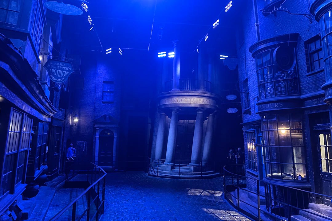 gringotts-entrance