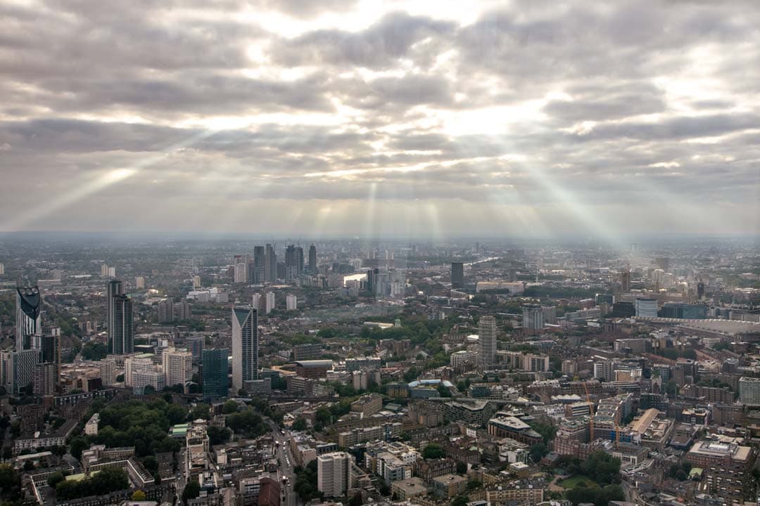 the-view-from-the-shard-with-sunrays
