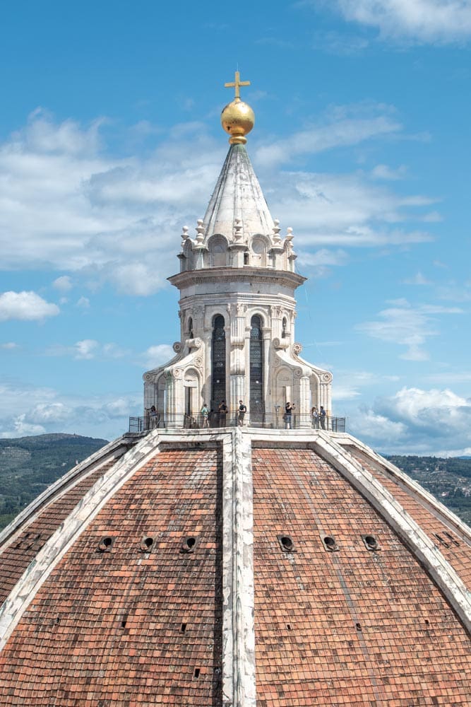 3-day-florence-itinerary-people-on-top-of-duomo-dome