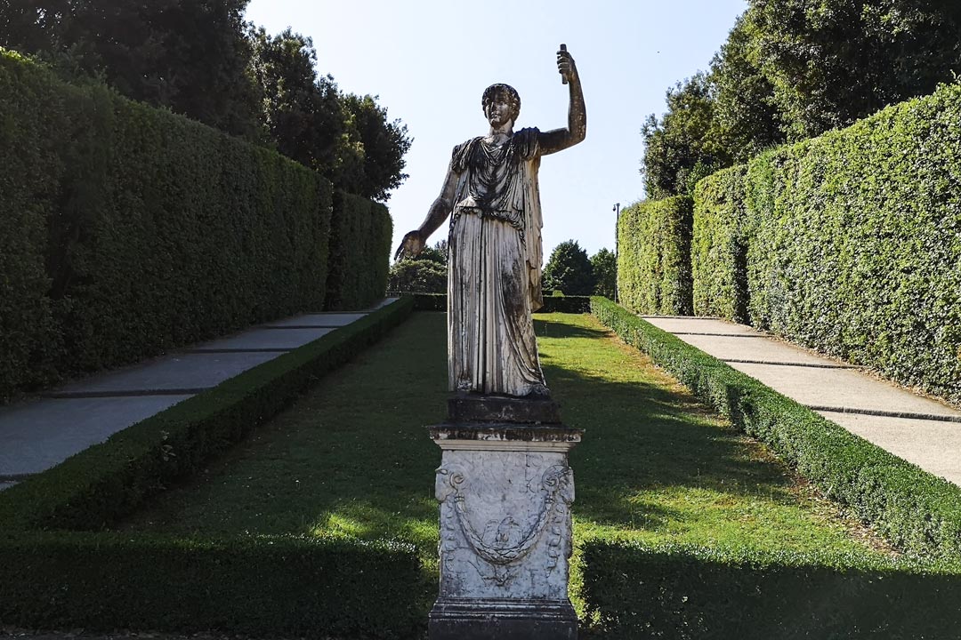 3-days-in-florence-statue-in-boboli-gardens