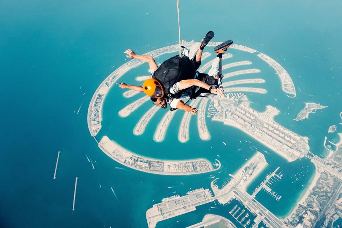 five-days-in-dubai-skydiving-over-the-palm