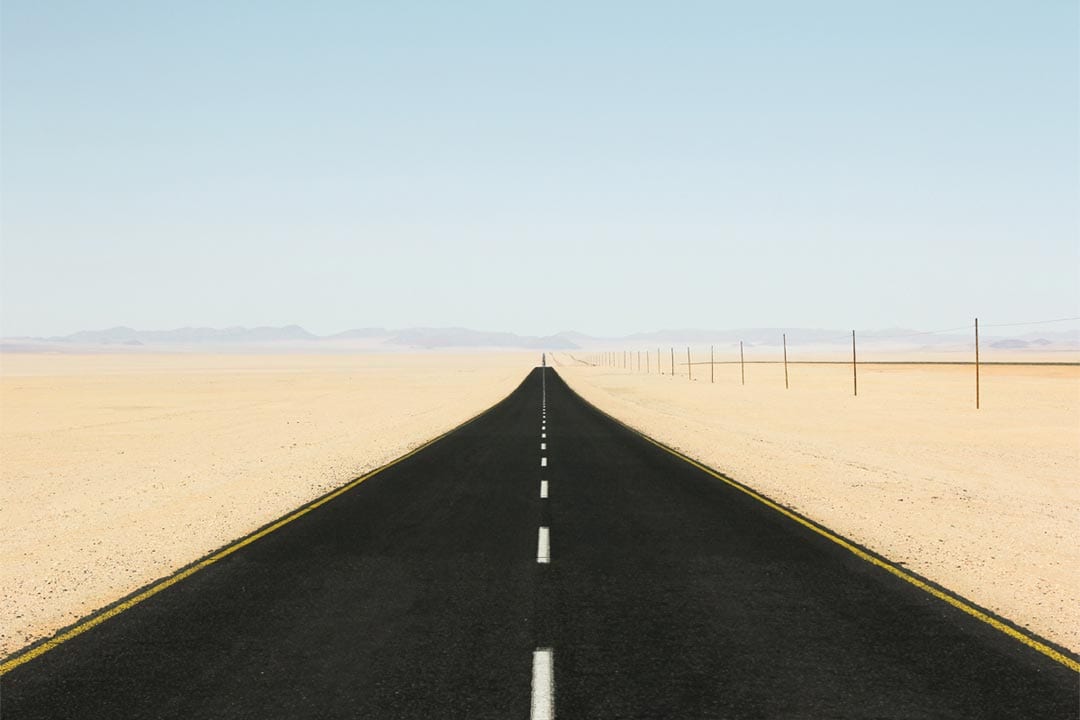 desert-road-in-dubai