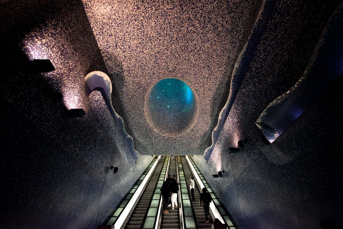 toledo-metro-station-interior
