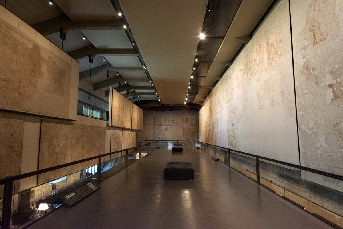 inside-pisa-frescoes-museum