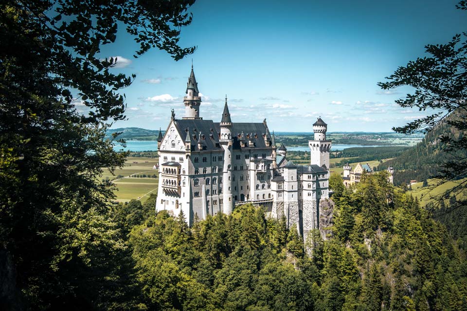 fairytale-castle-panorama