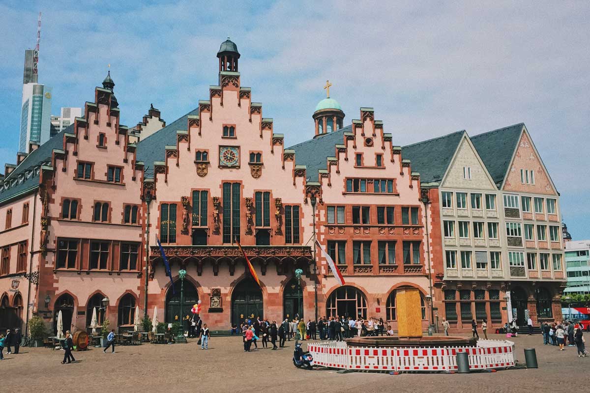 medieval-town-hall-in-frankfurt