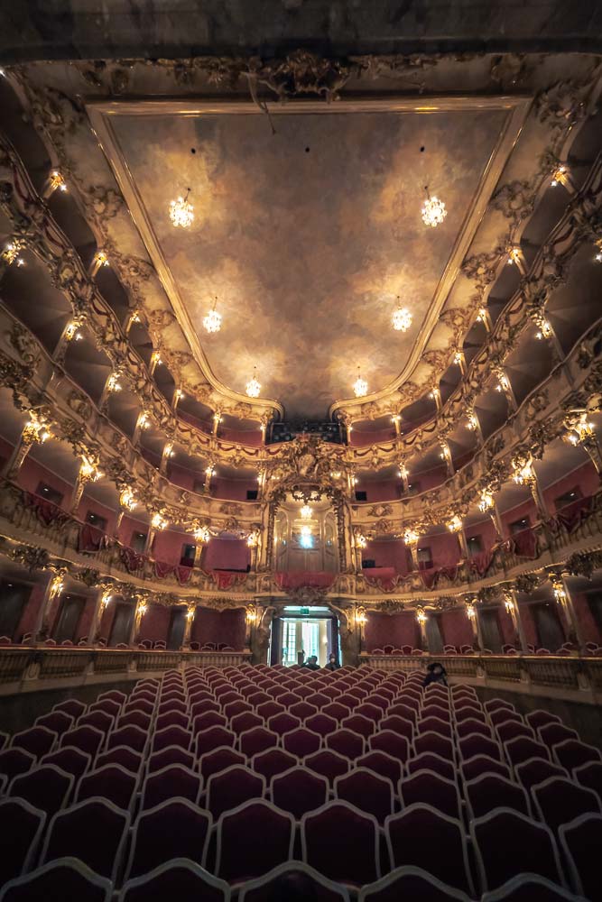 munich-vintage-theatre-interior