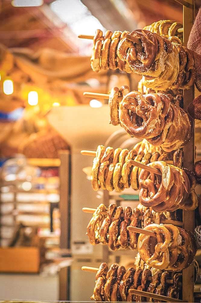 stand-of-pretzels