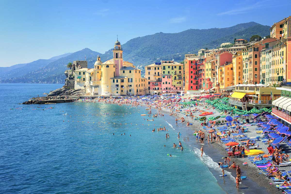 7-days-in-italy-genoa-beach-from-above
