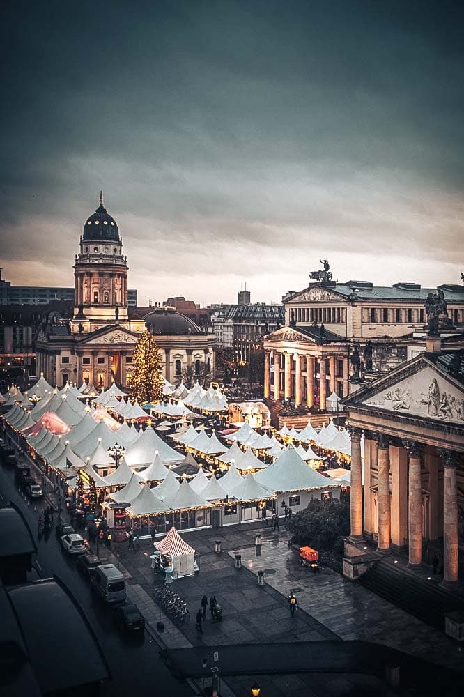 berlin-in-december-gloomy-christmas-market-from-above