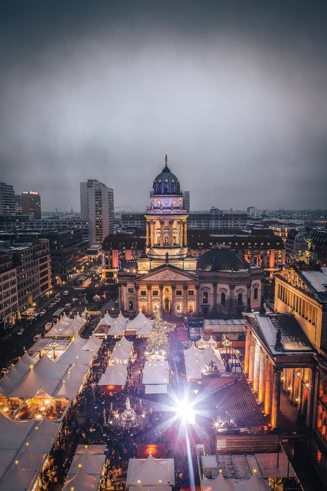 december-in-berlin-christmas-market-from-above