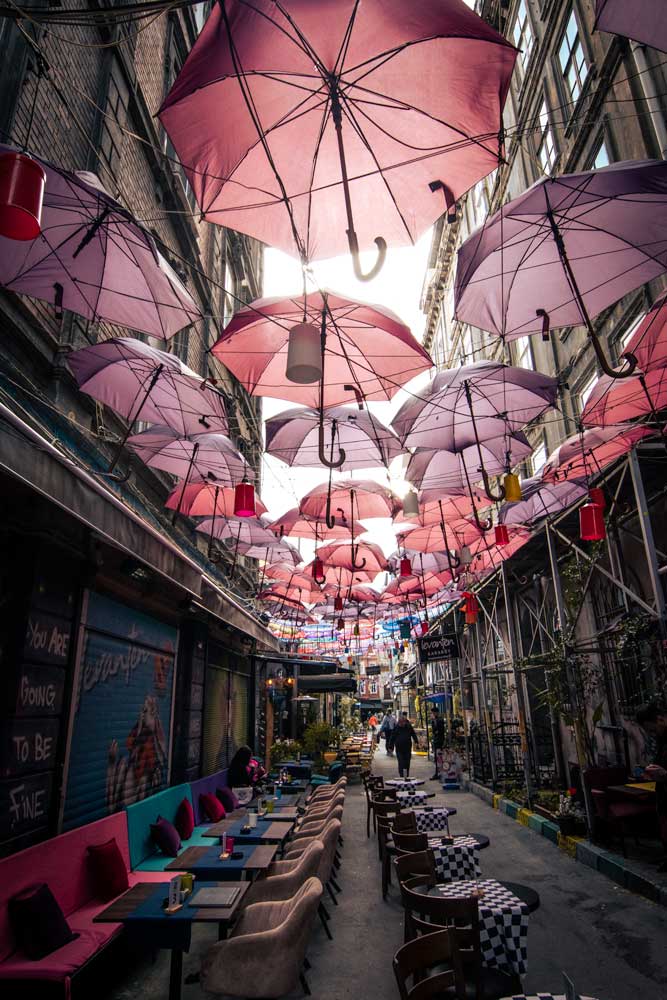 3 days in istanbul-alley-with-umbrellas